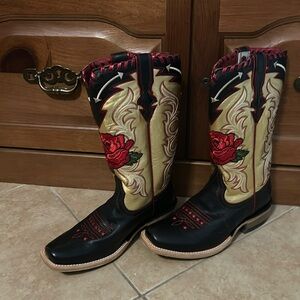 Rodeo Quincy rose boots